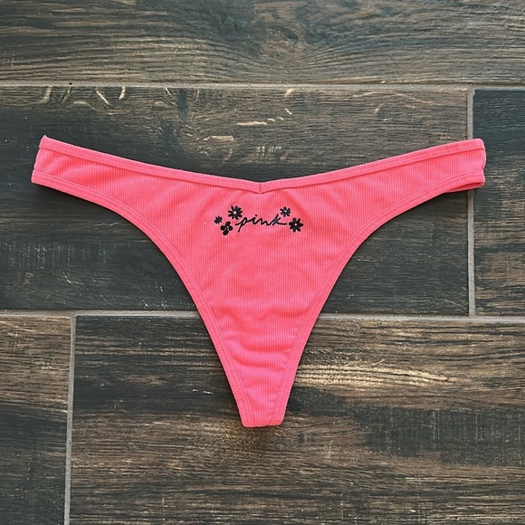 💖PINK Victoria’s Secret Panty Thong - Picture 1 of 6